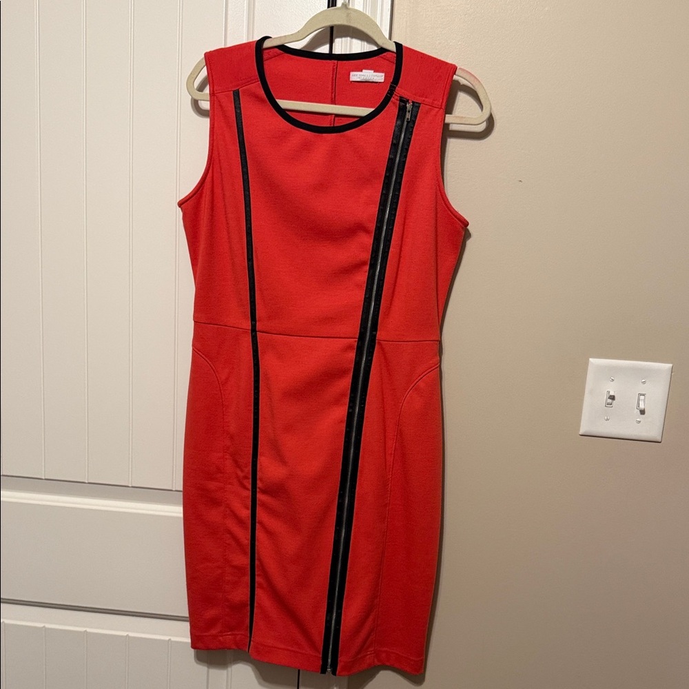 Sleeveless Dress with Black Accents